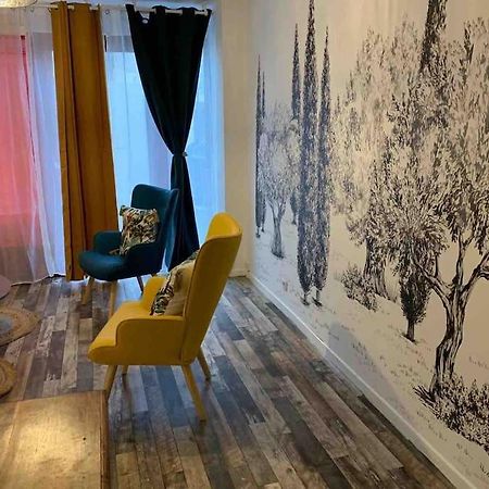 Appartement Avec Cours جيان المظهر الخارجي الصورة