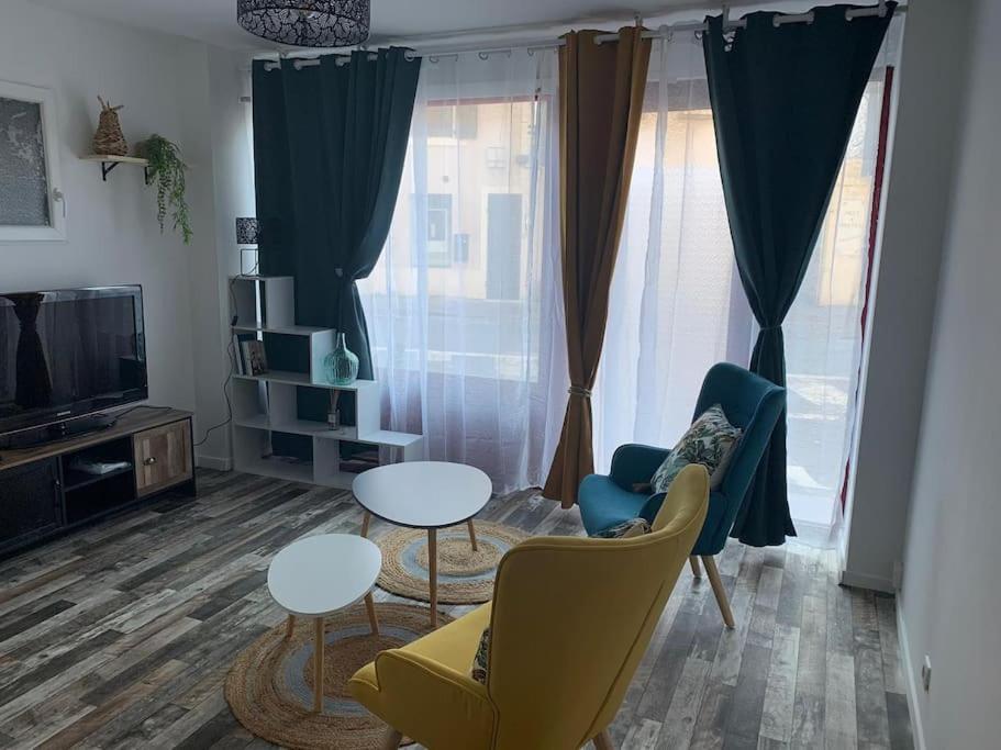 Appartement Avec Cours جيان المظهر الخارجي الصورة