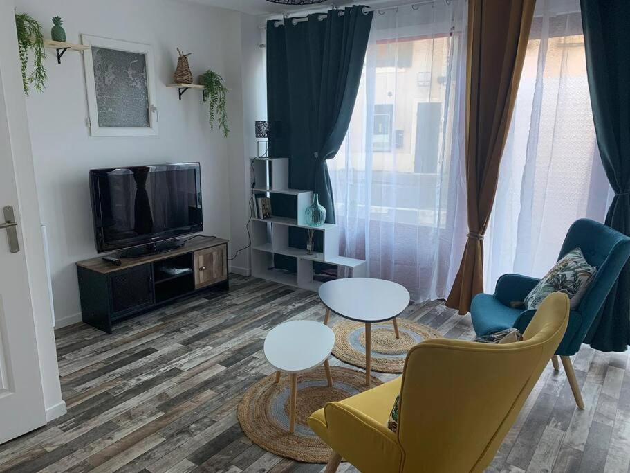 Appartement Avec Cours جيان المظهر الخارجي الصورة